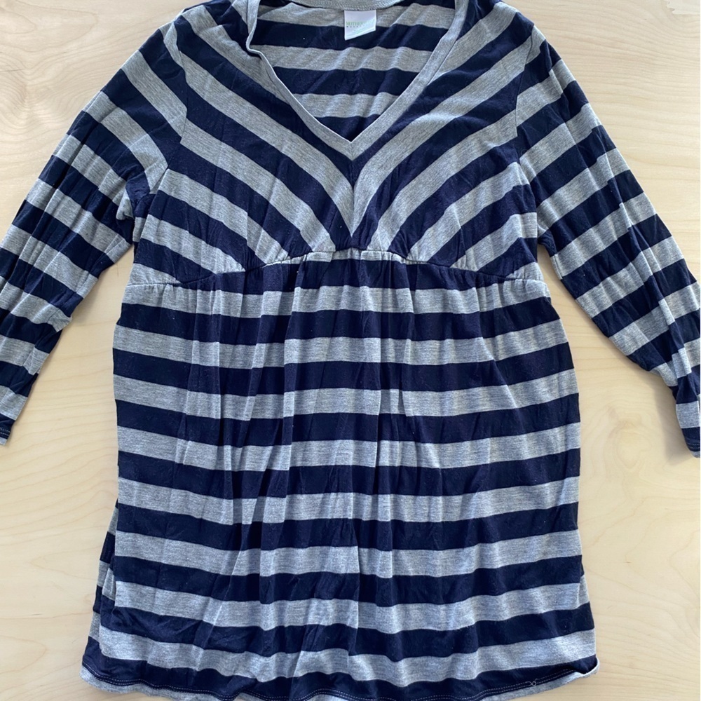 Motherhood Maternity Blouse size XL (B)